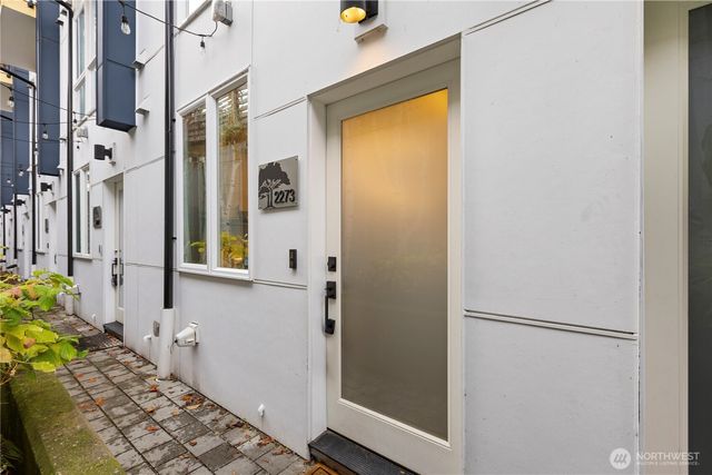 2273 14th Avenue W, Seattle, WA 98119