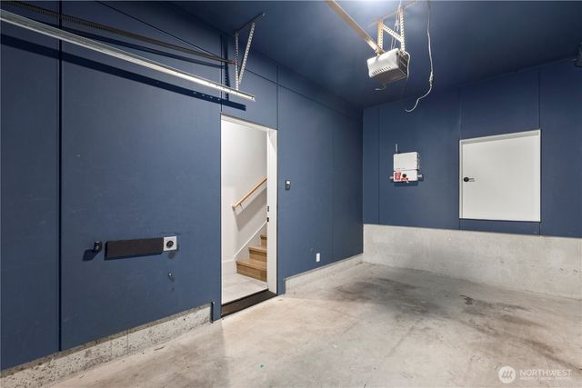 2273 14th Avenue W, Seattle, WA 98119