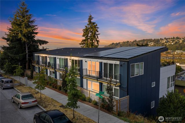 2273 14th Avenue W, Seattle, WA 98119