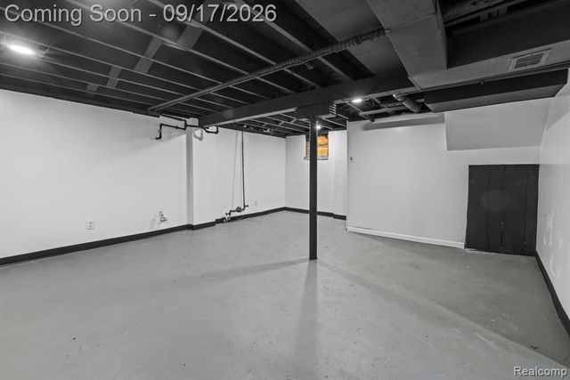 2351 Sharon Street, Detroit, MI 48209