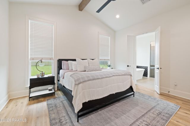 204 Abercrombie Way, Youngsville, LA 70592