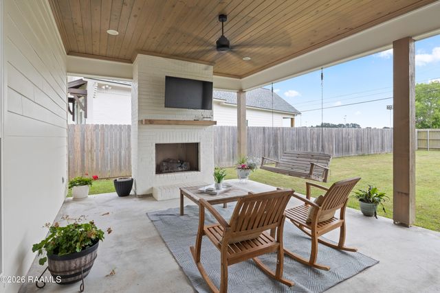 204 Abercrombie Way, Youngsville, LA 70592