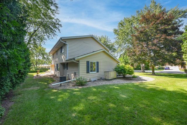 N108W15924 Hudson DRIVE, Germantown, WI 53022