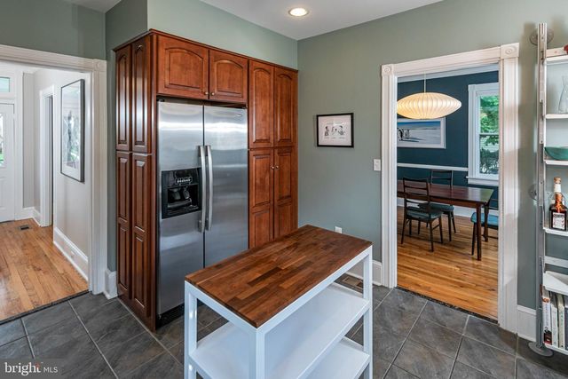 11 S LANNING AVE, Hopewell, NJ 08525