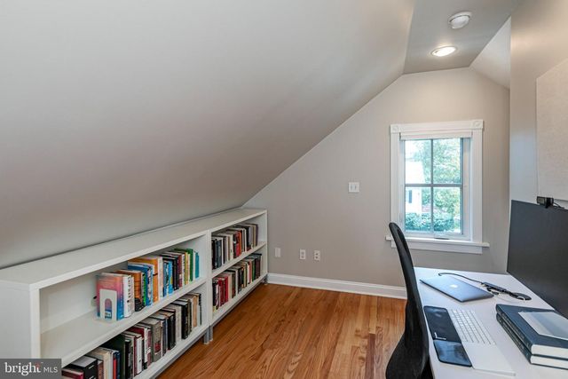 11 S LANNING AVE, Hopewell, NJ 08525