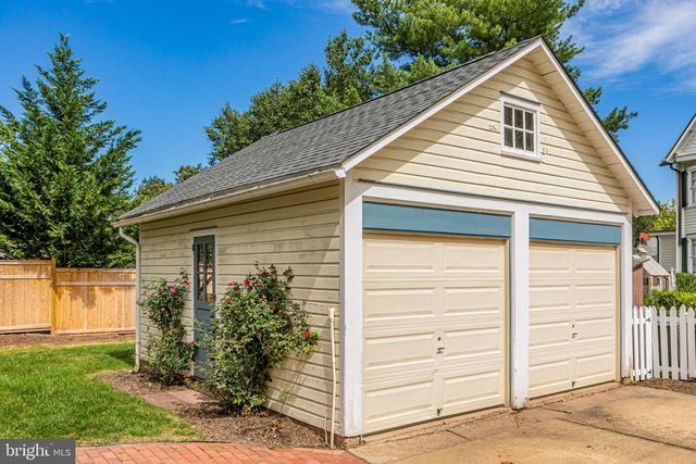 11 S LANNING AVE, Hopewell, NJ 08525