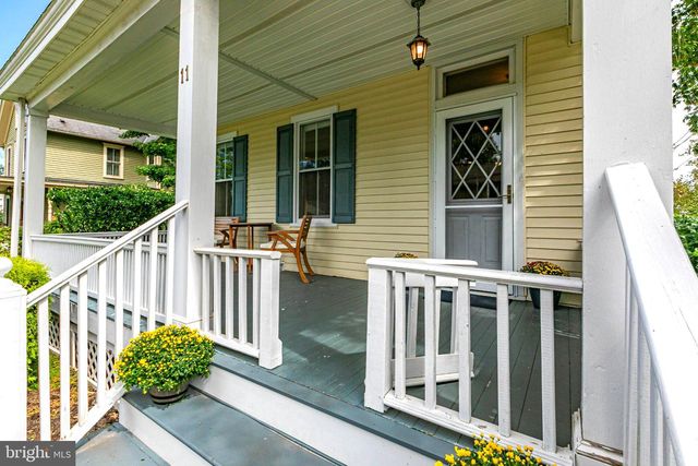 11 S LANNING AVE, Hopewell, NJ 08525