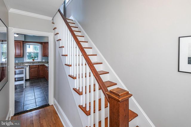 11 S LANNING AVE, Hopewell, NJ 08525
