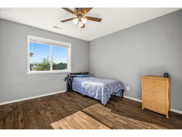 14880 Se OREGON TRAIL Dr, Happy Valley, OR 97015