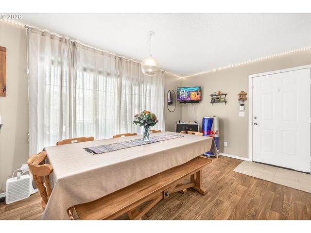 14880 Se OREGON TRAIL Dr, Happy Valley, OR 97015