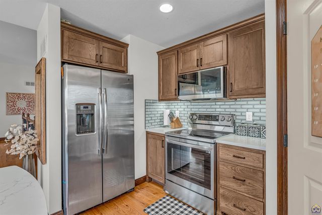 4416 SW Brandywine LN, Topeka, KS 66610