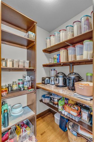 4416 SW Brandywine LN, Topeka, KS 66610