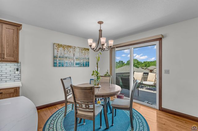 4416 SW Brandywine LN, Topeka, KS 66610