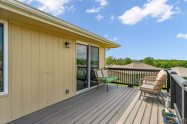 4416 SW Brandywine LN, Topeka, KS 66610