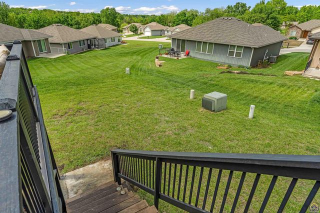 4416 SW Brandywine LN, Topeka, KS 66610