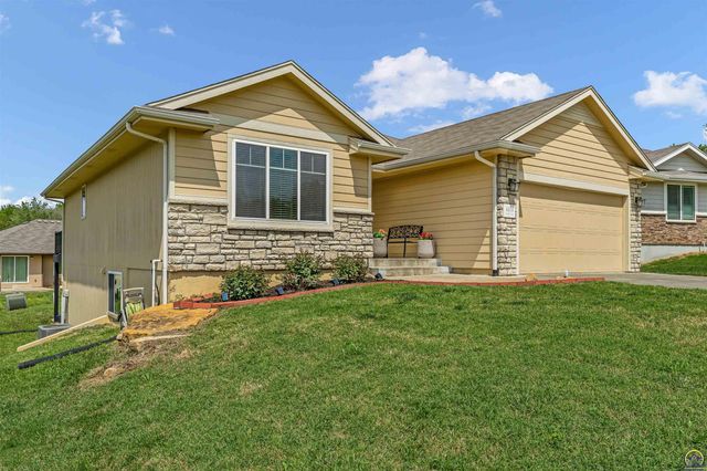 4416 SW Brandywine LN, Topeka, KS 66610