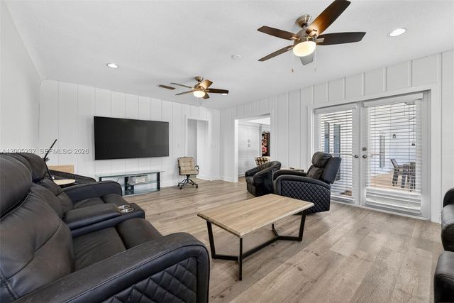 10124 SW 130th Ter, Miami, FL 33176