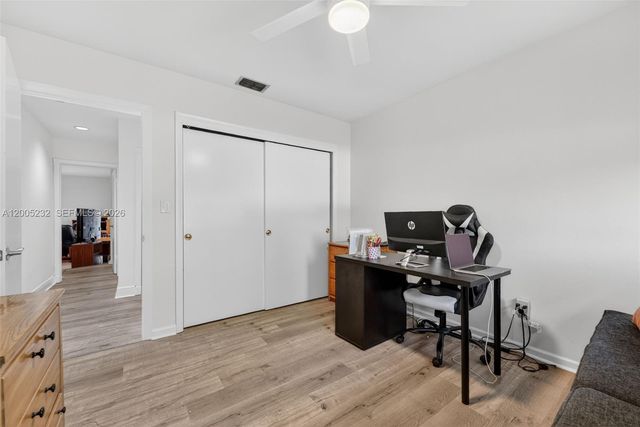 10124 SW 130th Ter, Miami, FL 33176