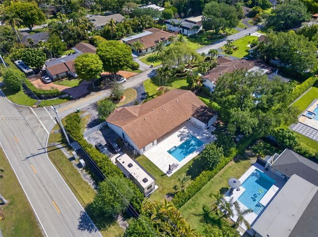 10124 SW 130th Ter, Miami, FL 33176