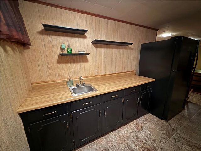 1803 Clearview Drive, Lexington, MO 64067