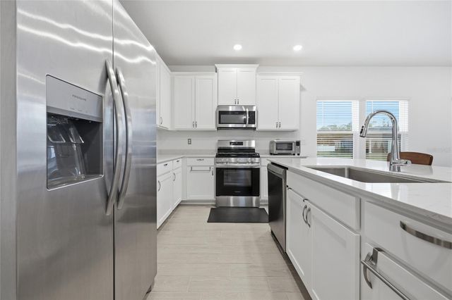 511 NW 4TH TERRACE, Williston, FL 32696