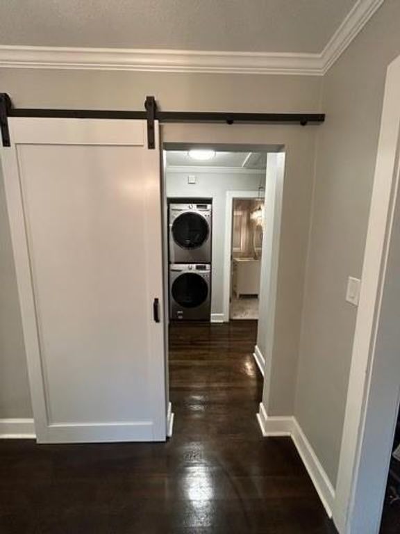 Image 8 of property listing at 1438 Sylvan Circle NE, Brookhaven, GA 30319