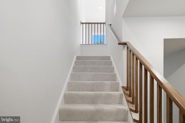 229 MONTEITH DR, Winchester, VA 22601