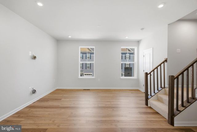 229 MONTEITH DR, Winchester, VA 22601
