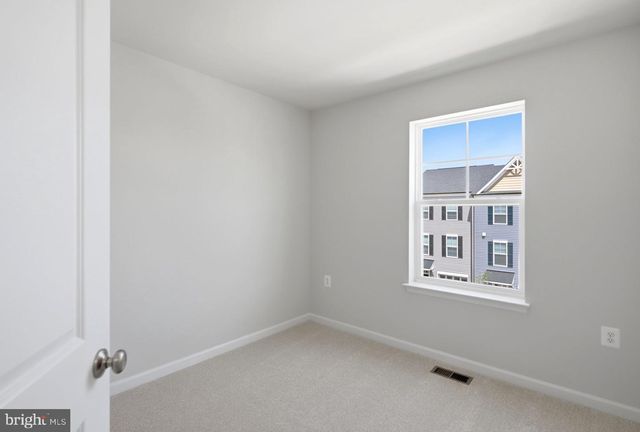 229 MONTEITH DR, Winchester, VA 22601