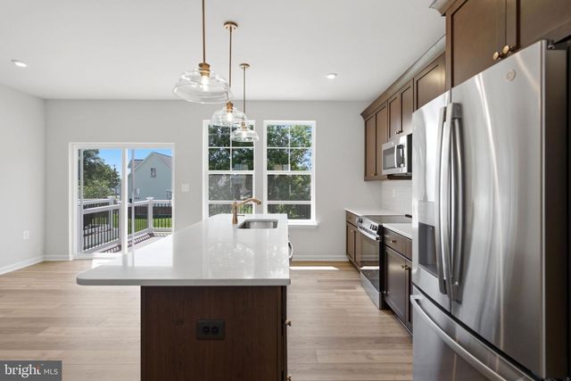 229 MONTEITH DR, Winchester, VA 22601