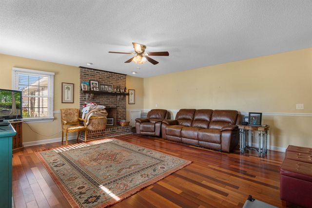 12708 Choppee Rd., Hemingway, SC 29554