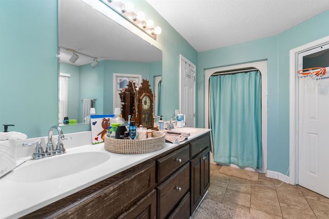 12708 Choppee Rd., Hemingway, SC 29554