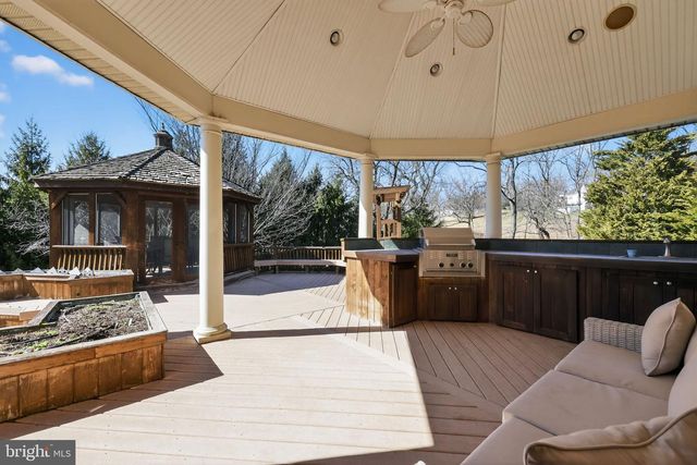 705 TATUM LN, Plymouth Meeting, PA 19462