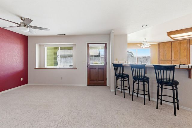 380 Garden Circle Dr, Manteca, CA 95336