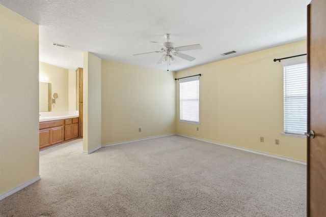 380 Garden Circle Dr, Manteca, CA 95336