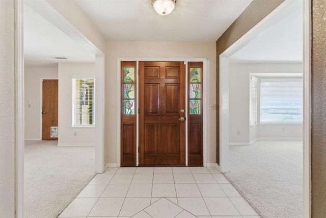 380 Garden Circle Dr, Manteca, CA 95336