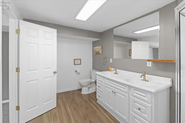 1944 Ashcroft, Oregon, OH 43616