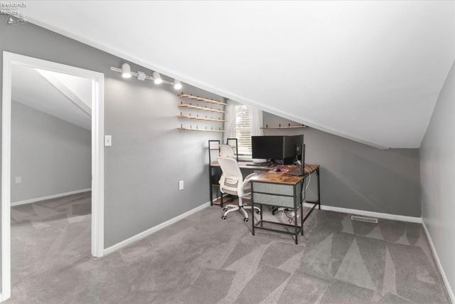 1944 Ashcroft, Oregon, OH 43616