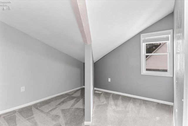 1944 Ashcroft, Oregon, OH 43616