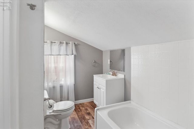 1944 Ashcroft, Oregon, OH 43616