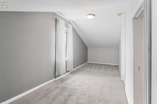 1944 Ashcroft, Oregon, OH 43616