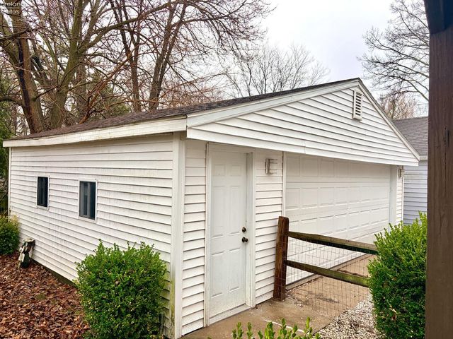 1944 Ashcroft, Oregon, OH 43616