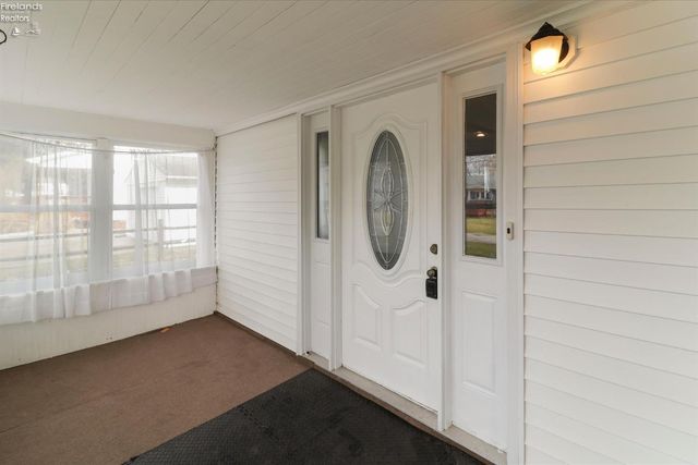 1944 Ashcroft, Oregon, OH 43616