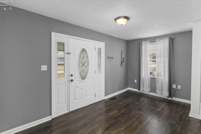 1944 Ashcroft, Oregon, OH 43616