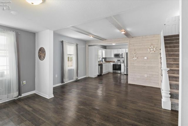 1944 Ashcroft, Oregon, OH 43616