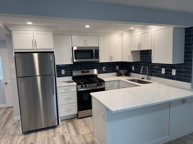 50 Main St 3, Woburn, MA 01801