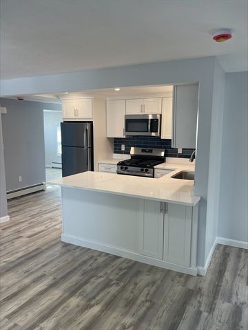 50 Main St 3, Woburn, MA 01801