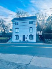 50 Main St 3, Woburn, MA 01801