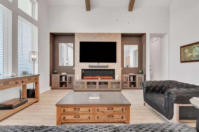 257 Oak Blossom RD, Liberty Hill, TX 78642