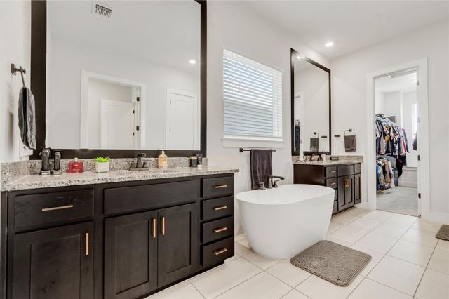 257 Oak Blossom RD, Liberty Hill, TX 78642